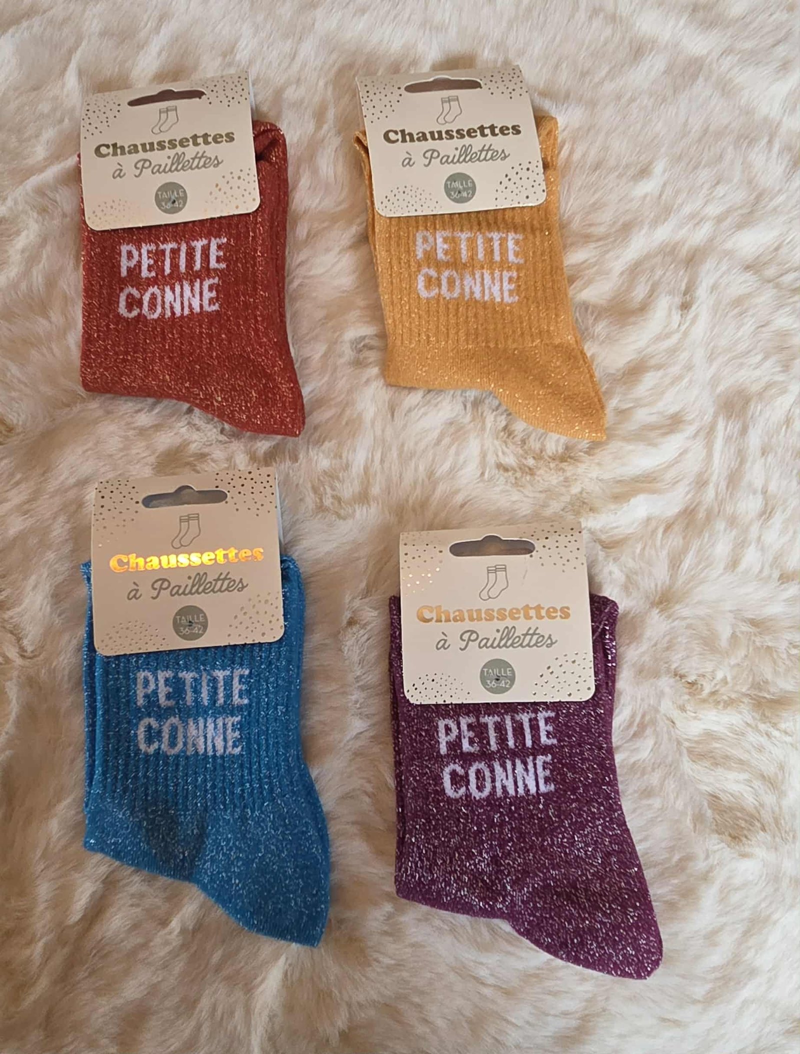 Chaussettes à paillettes " Petite conne "